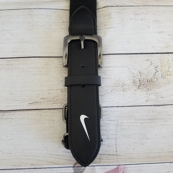 Nike Youth Baseball Belt size 28" to 43" Color Black - Picture 8 of 10